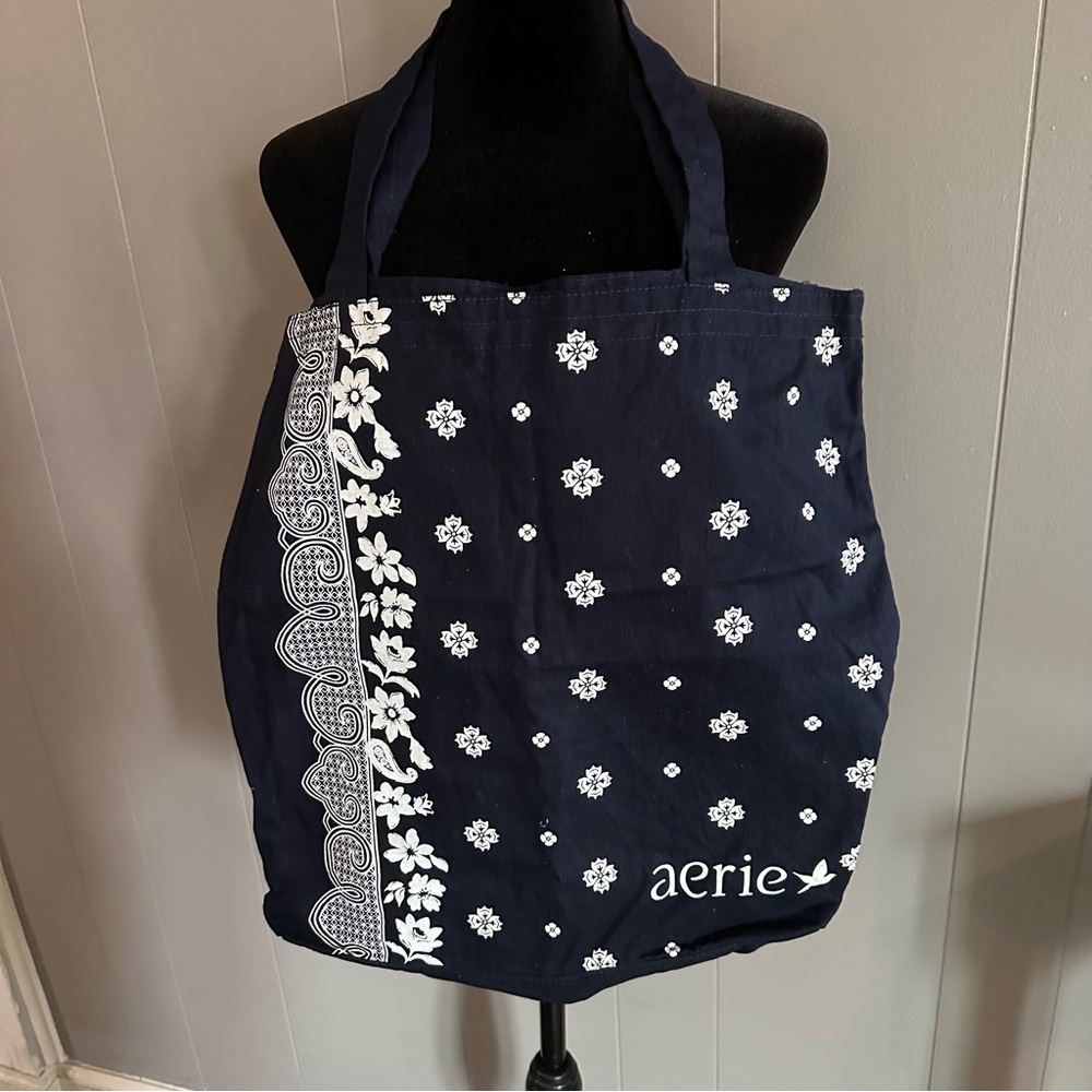 Aerie Blue and White Tote Bag with Classic Floral Design
